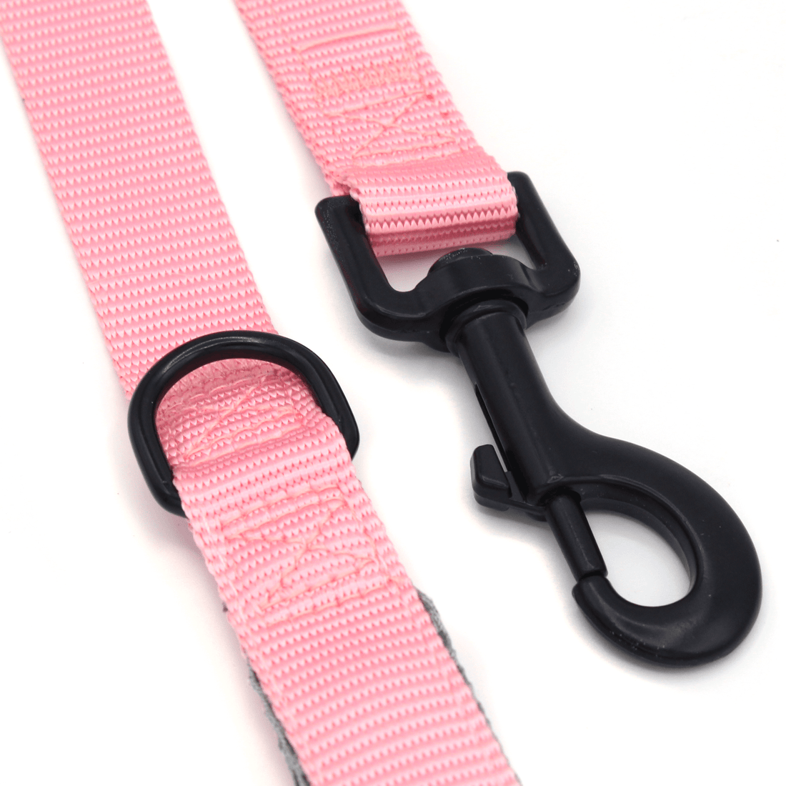light pink dog leash for pulling and closeup of clasp